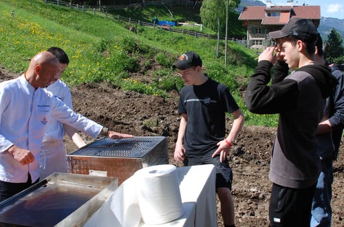 Das Köche-Team in Aktion Das Köche-Team in Aktion