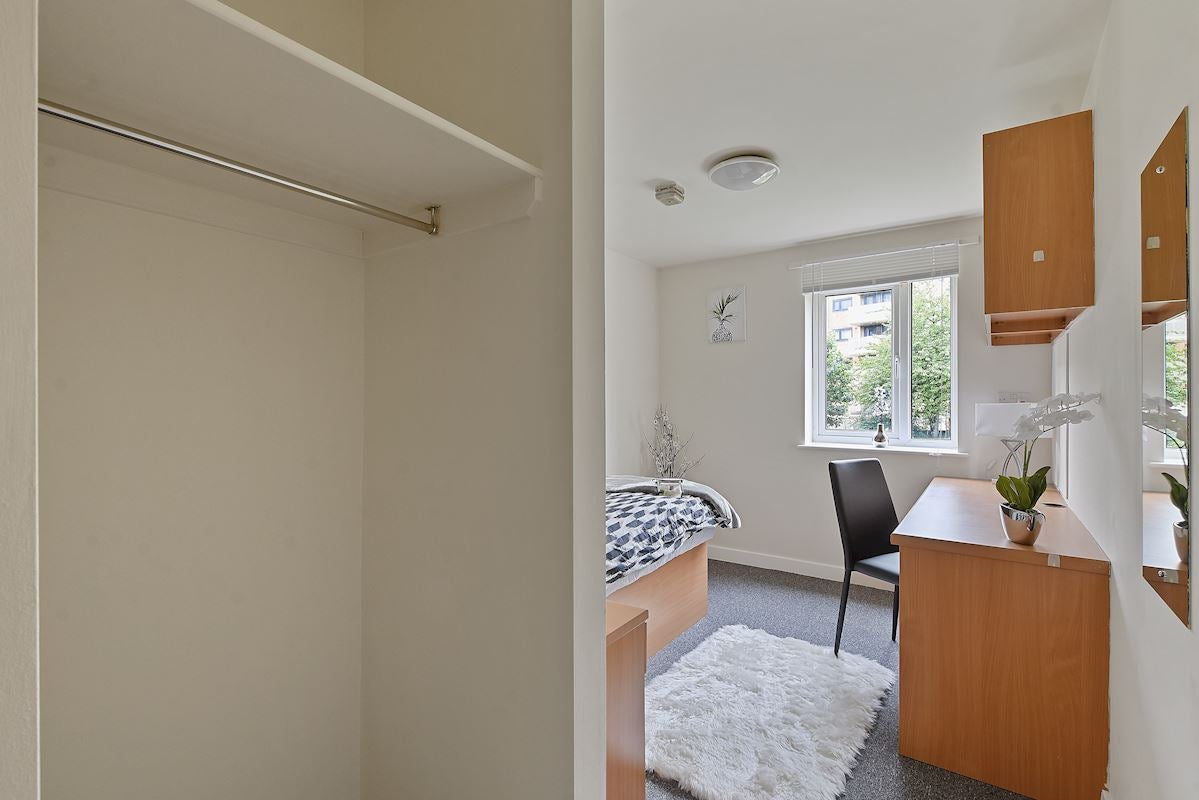 Room at Green Lanes