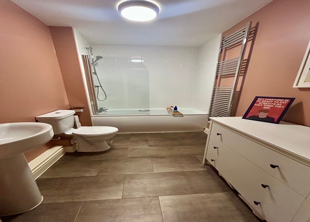 Cedar House Bathroom