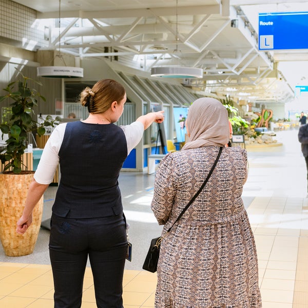 Gastvrouw wijst de weg in UMC Utrecht