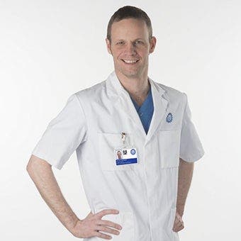 Dr.  Houwert