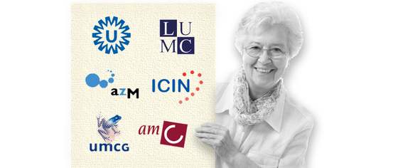 diverse logo's die door een oudere dame worden gepresenteerd