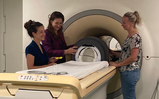 Reseachers at an MRI