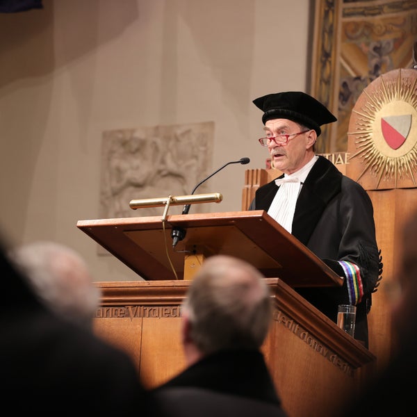Traumachirurg Loek Leenen op zijn afscheidsrede.