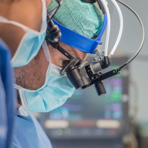 Dokter tijdens hartoperatie