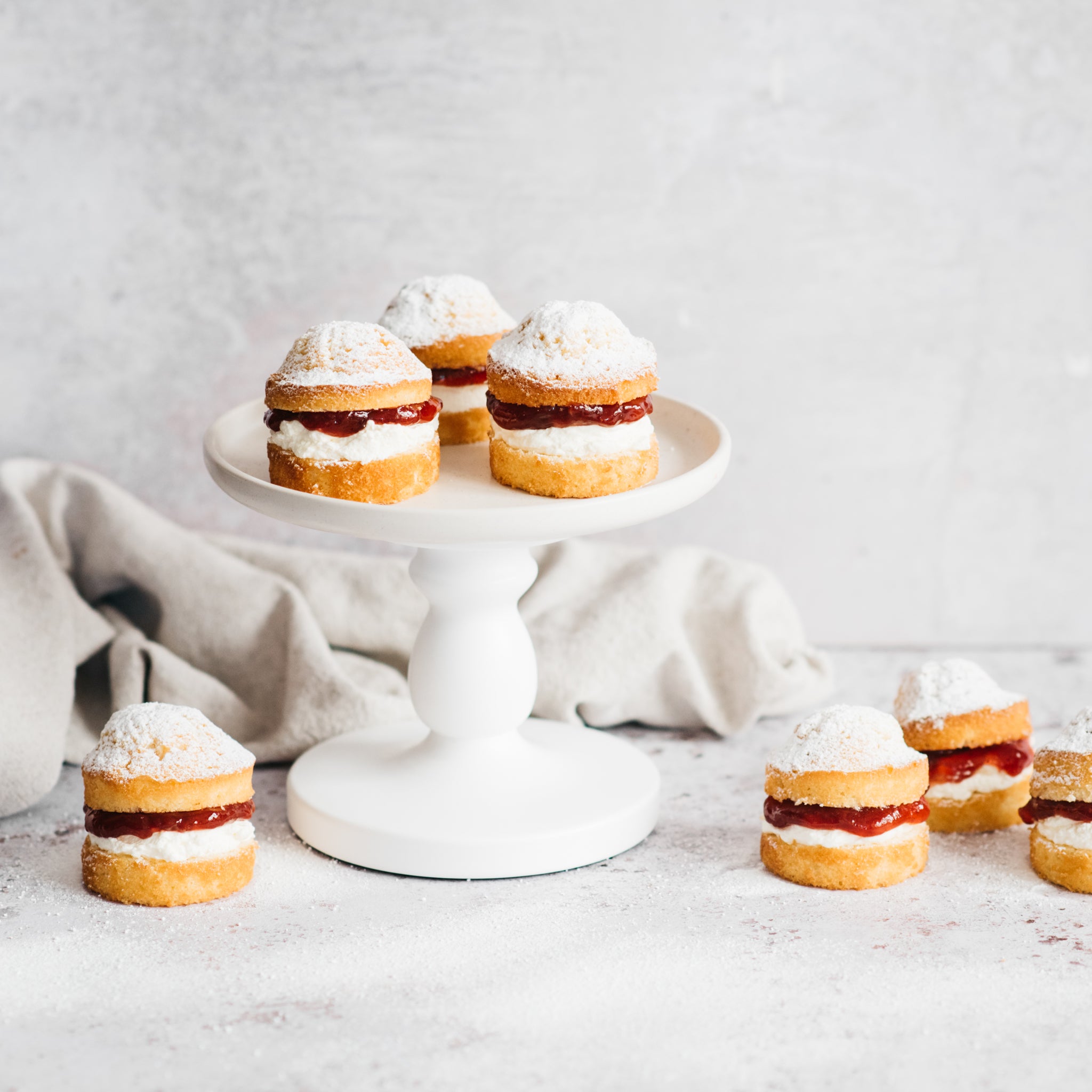 Mini Victoria Sponge Cakes