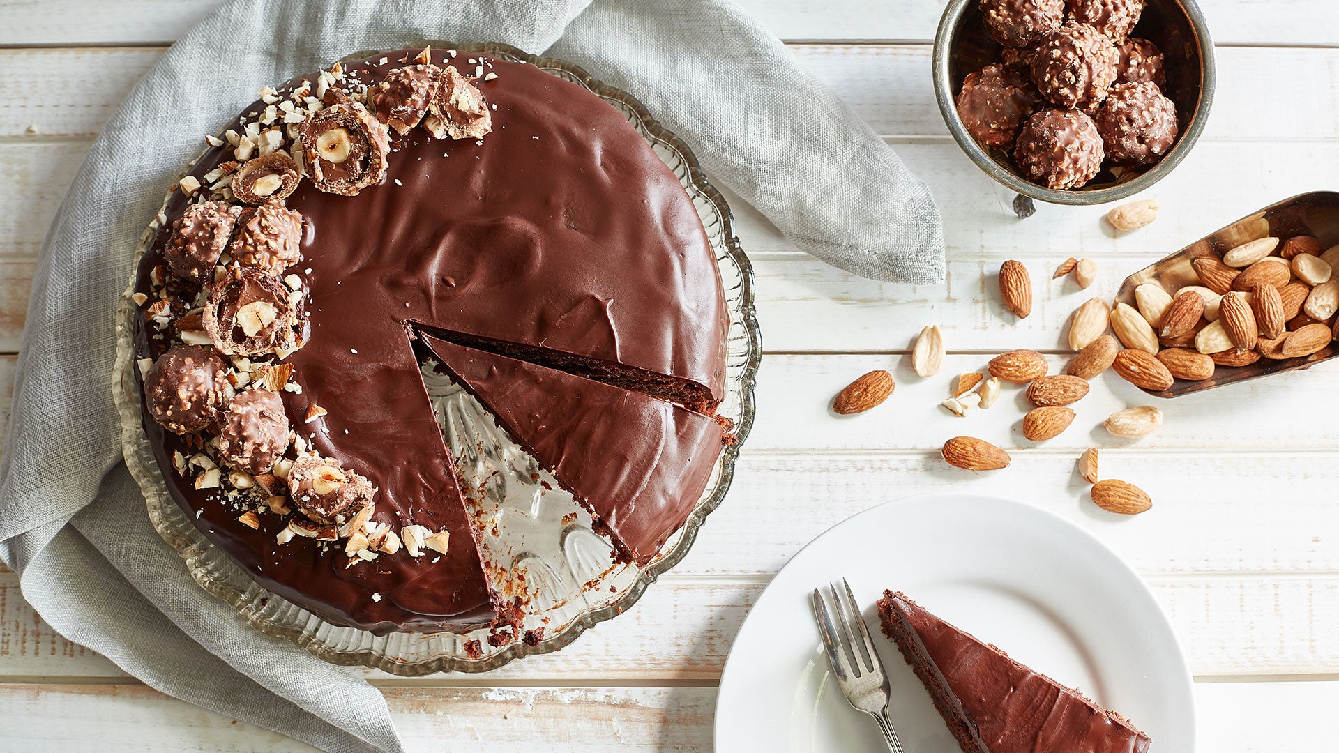 Gluten-Free-Chococlate-Truffle-Sachertorte_Header.jpg