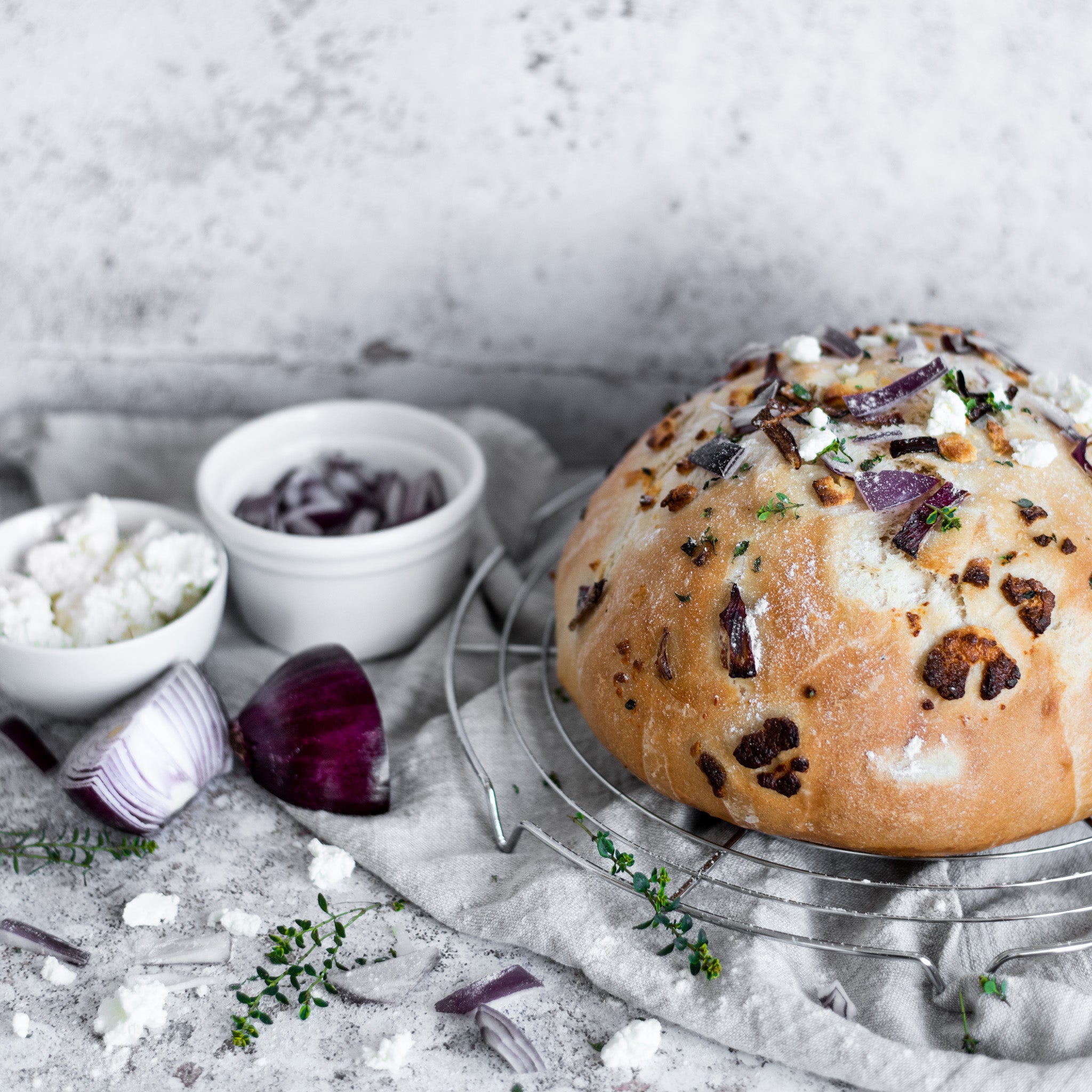 Goat-s-Cheese-and-Caramelised-Onion-Bread-by-Allinson-s-(5).jpg