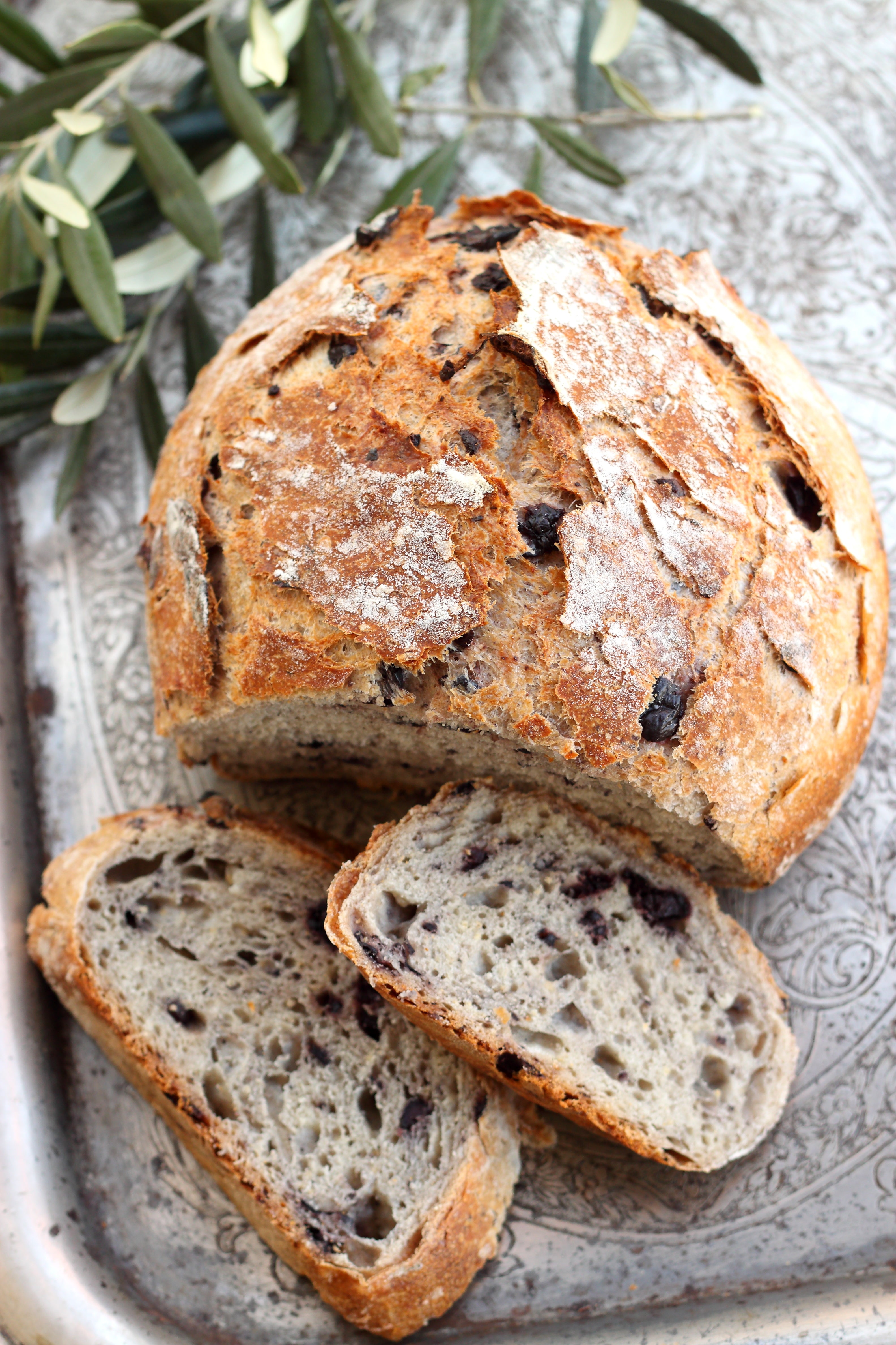 Olive and herb bread