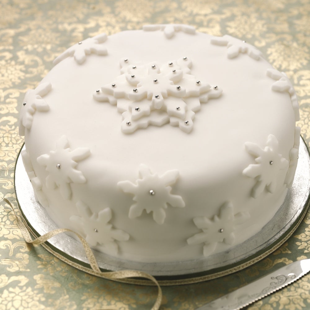 Classic-Christmas-cake-web.jpg