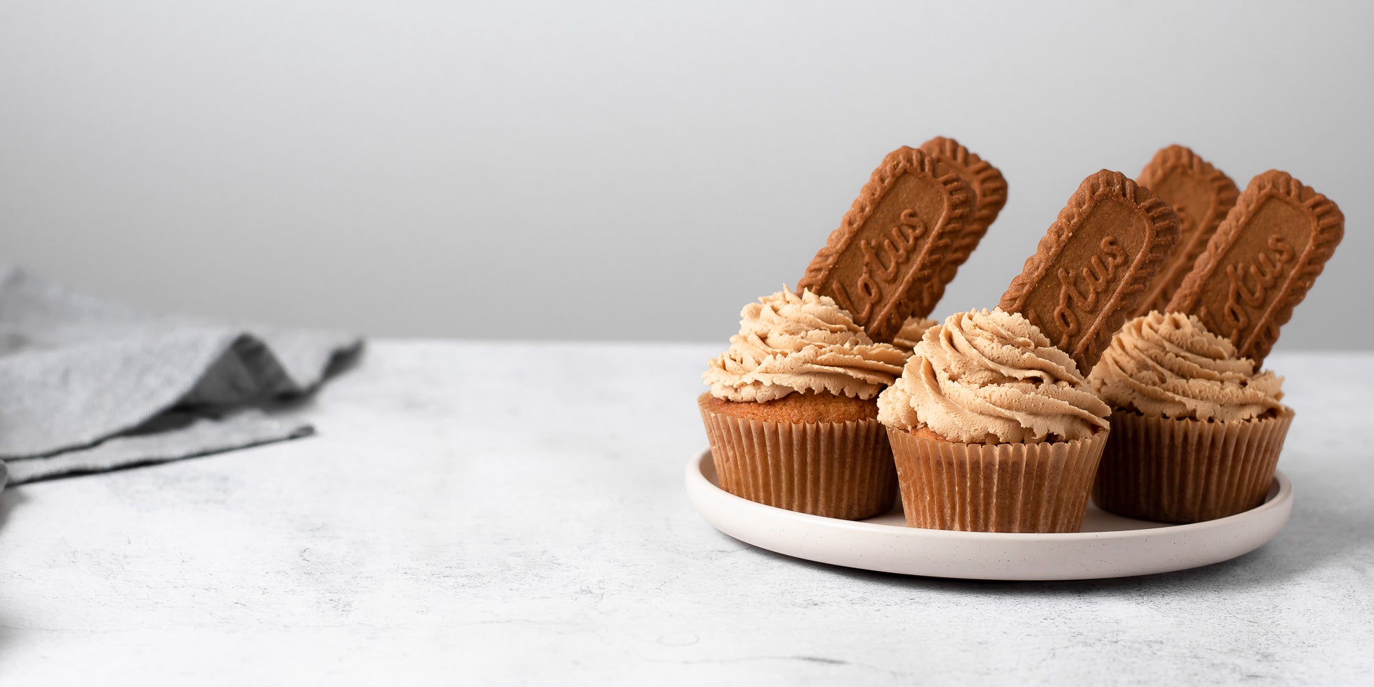 biscoff cupcakes on a plate