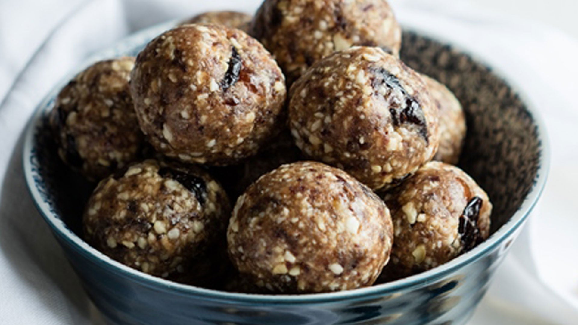 Ginger & Cashew Nut Energy Balls