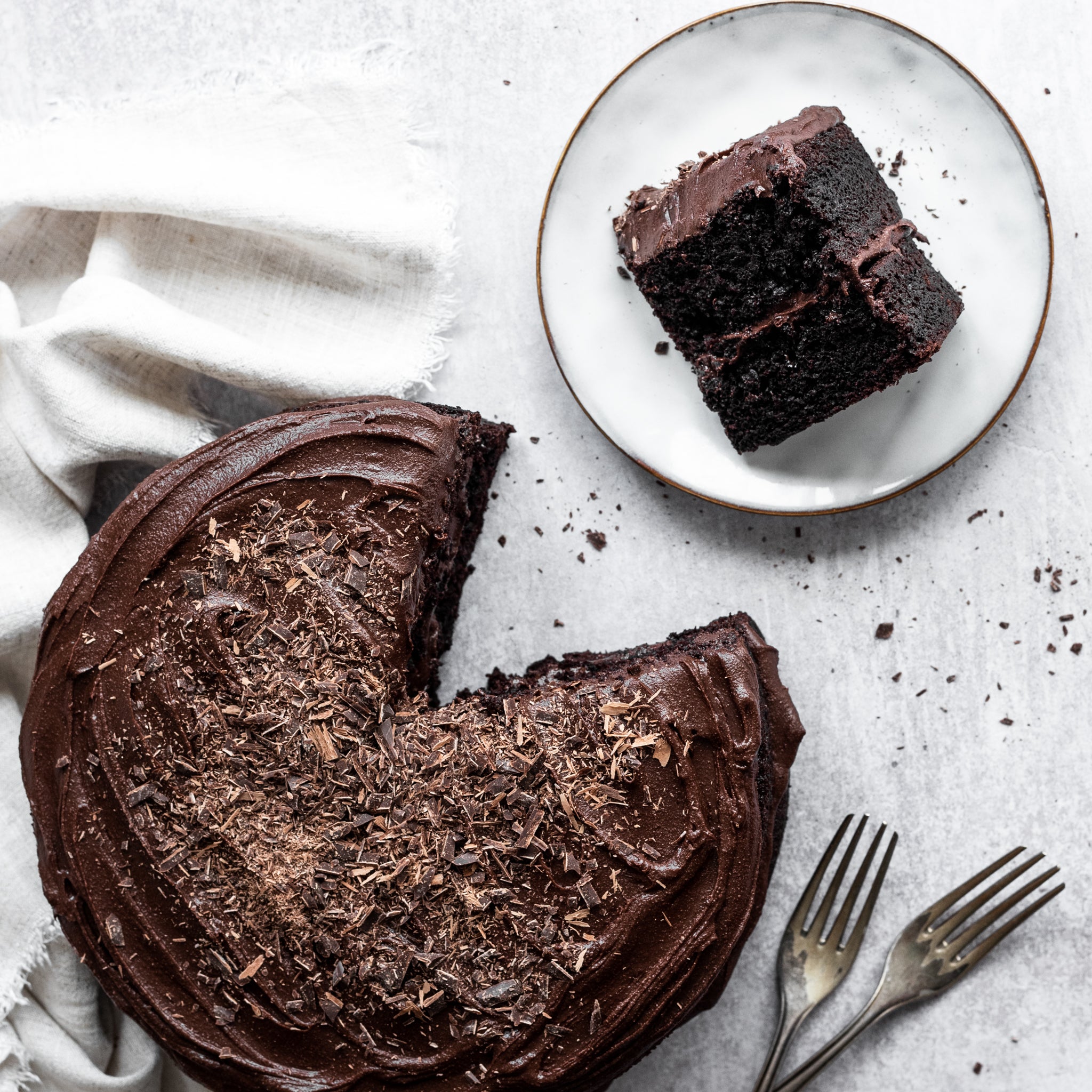 Vegan-Chocolate-Cake-SQUARE-5.jpg