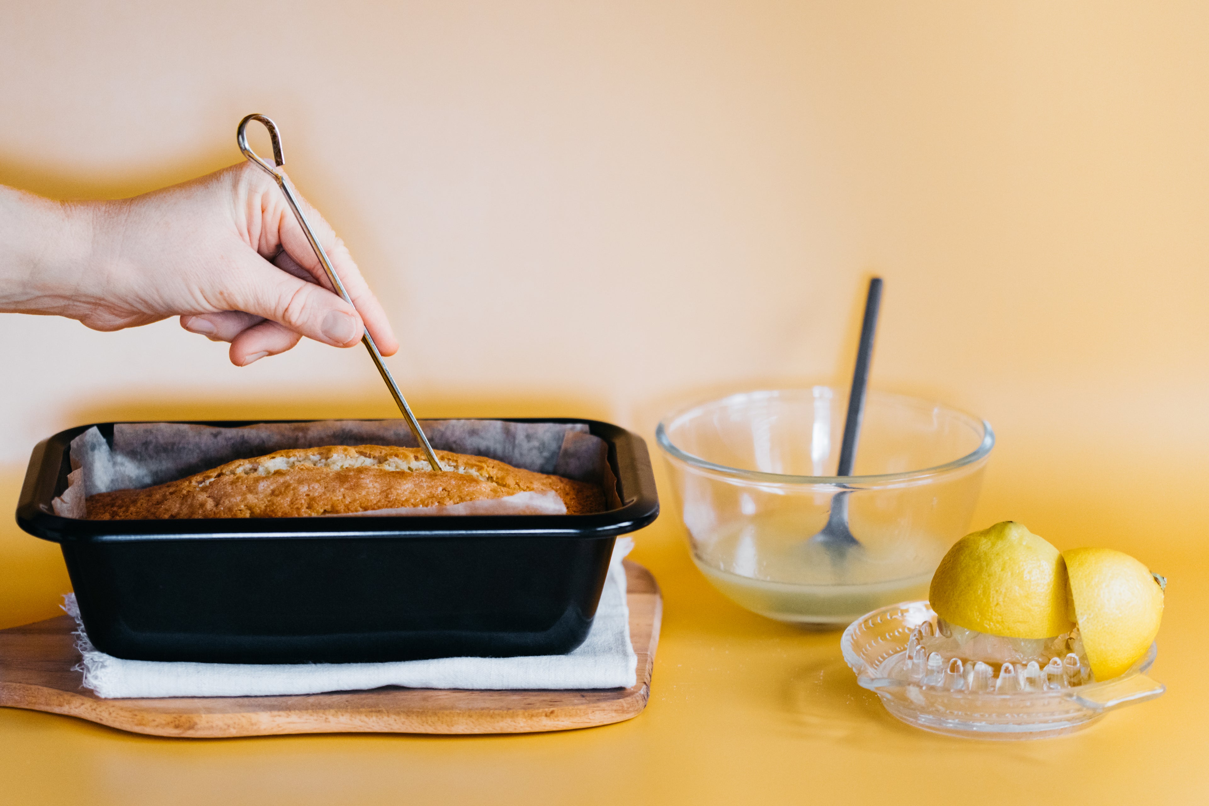 Lemon Drizzle Cake - Silver Spoon