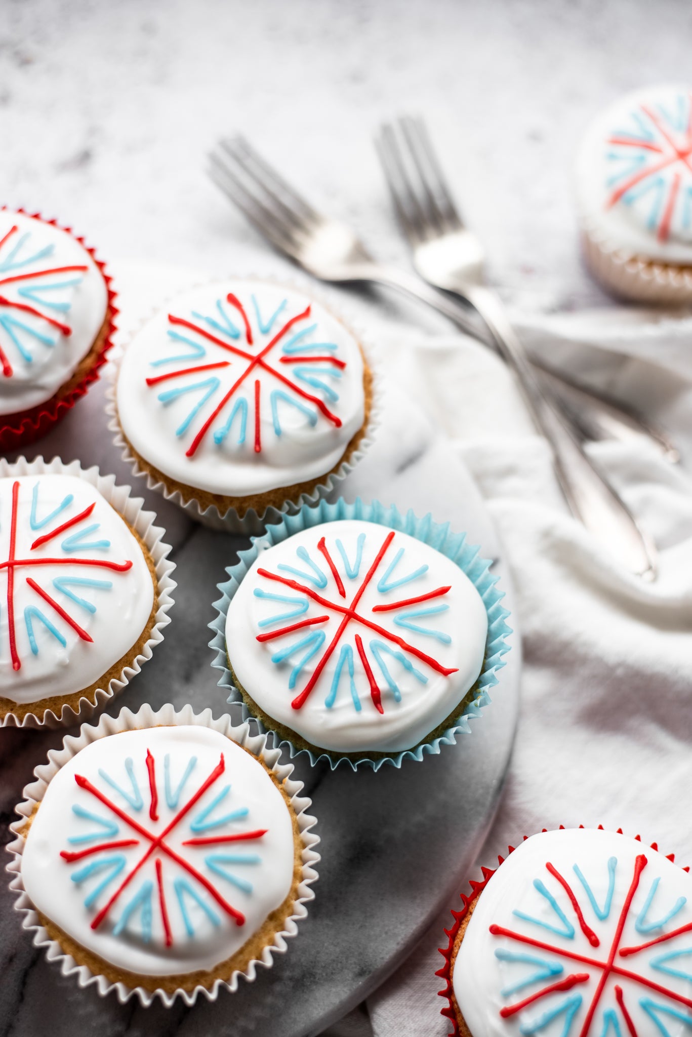 Union-Jack-Cupcakes-WEB-RES-11.jpg