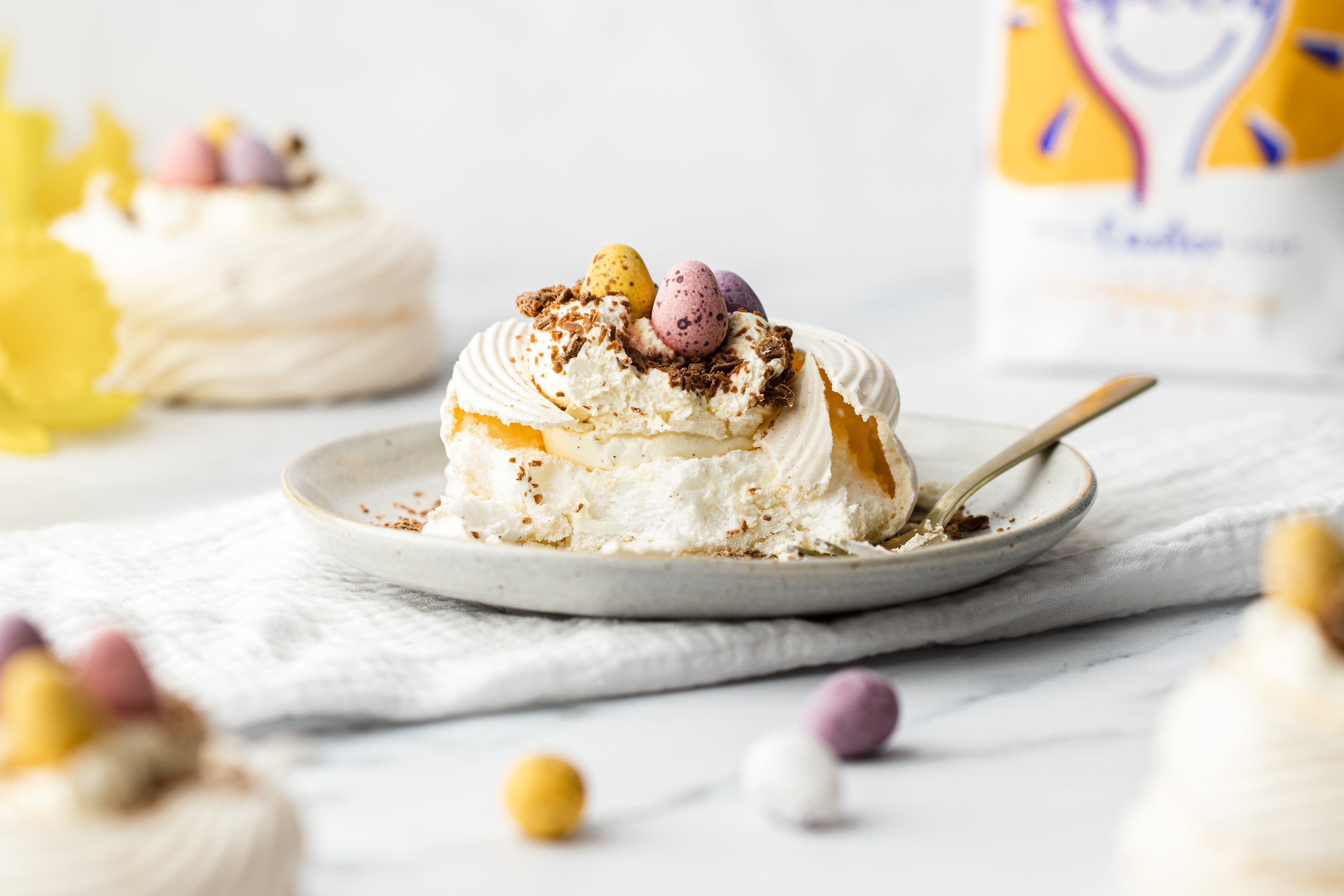 Mini Easter Pavlova Meringues