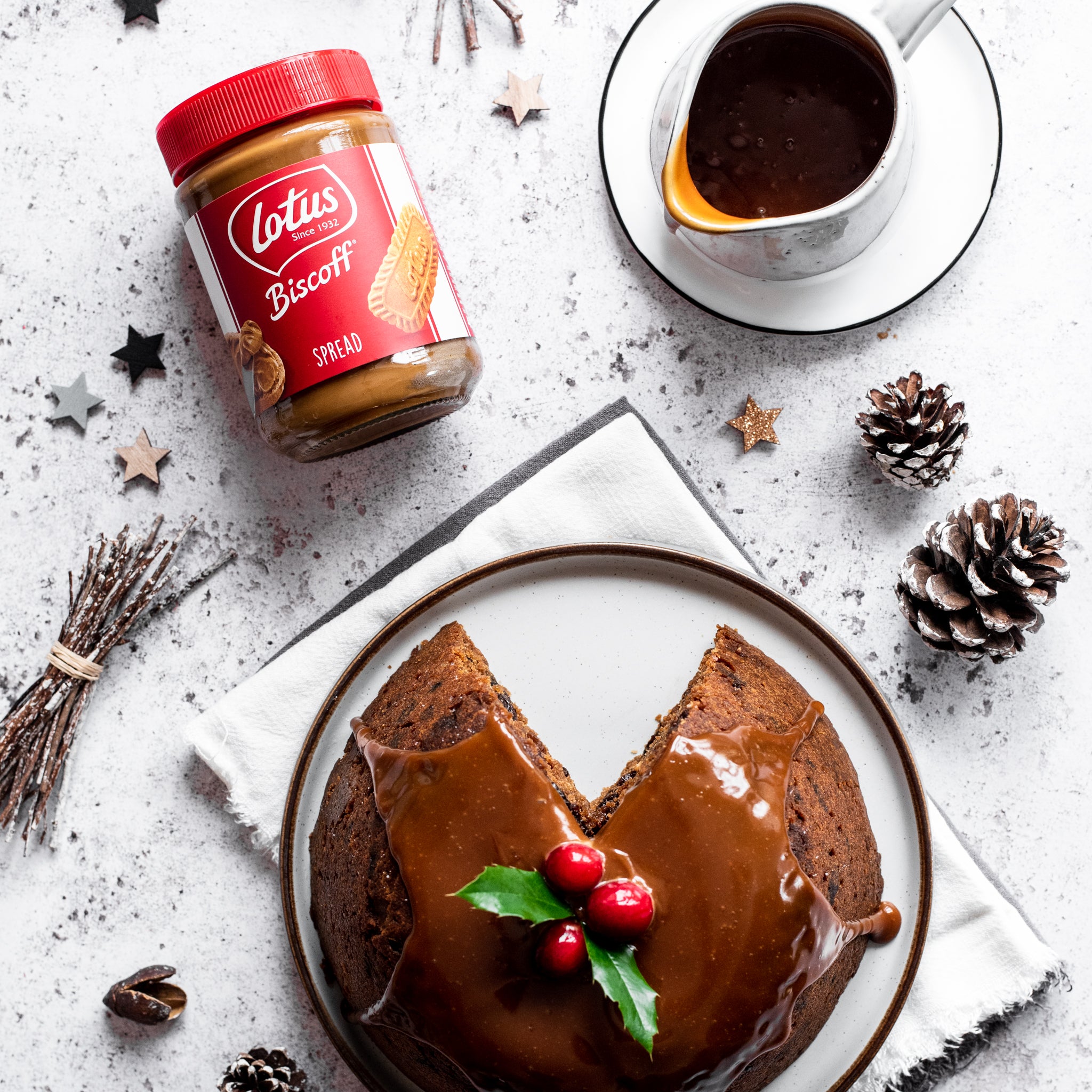 Biscoff-Christmas-Pudding-SQUARE-7.jpg