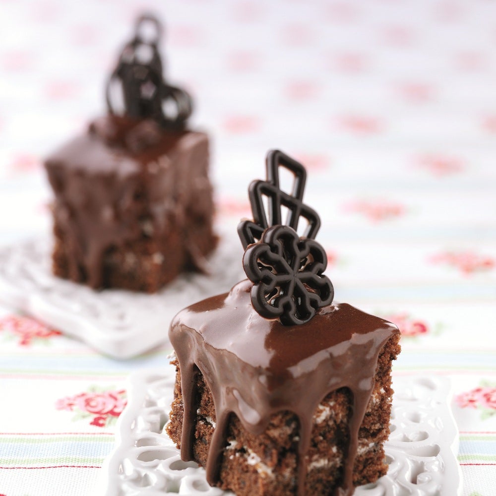 1-Chocolate-macadeima-fancies-web.jpg