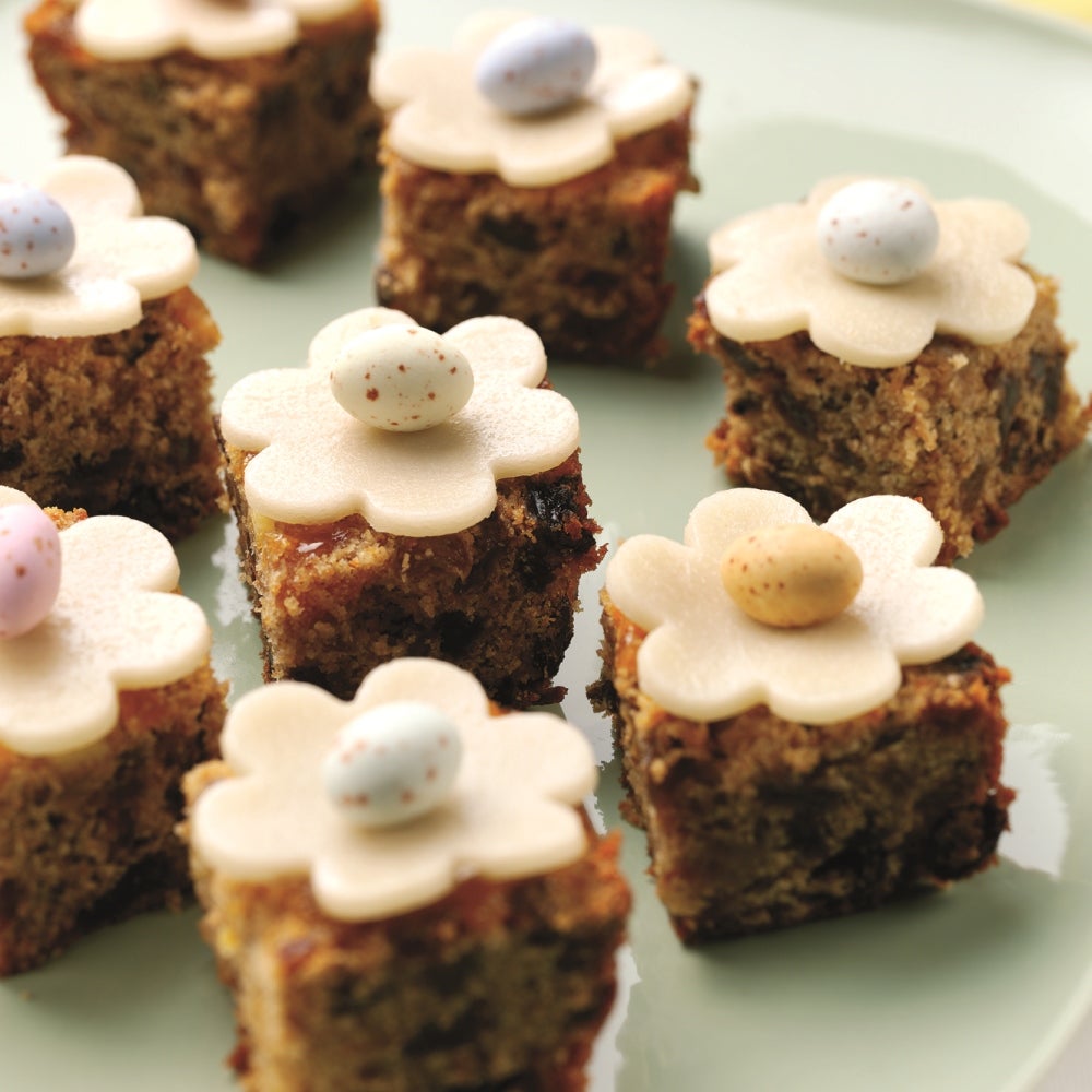 Mini Simnel Cakes