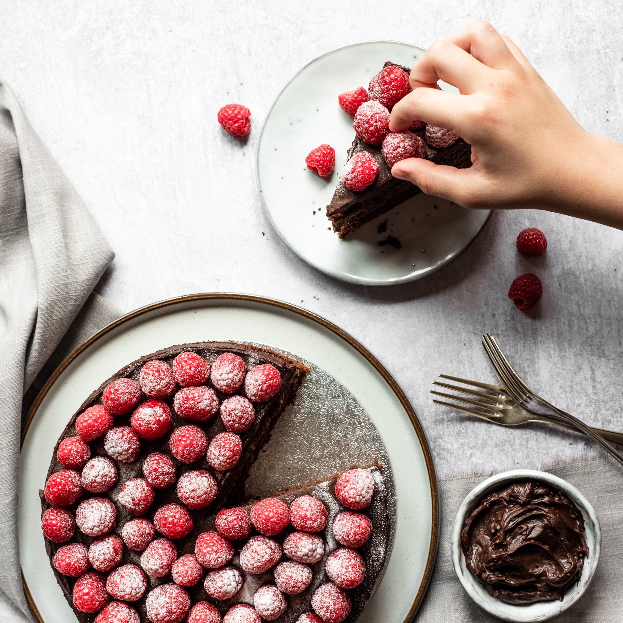 Chocolate-Raspberry-Cake-SQUARE-5.jpg