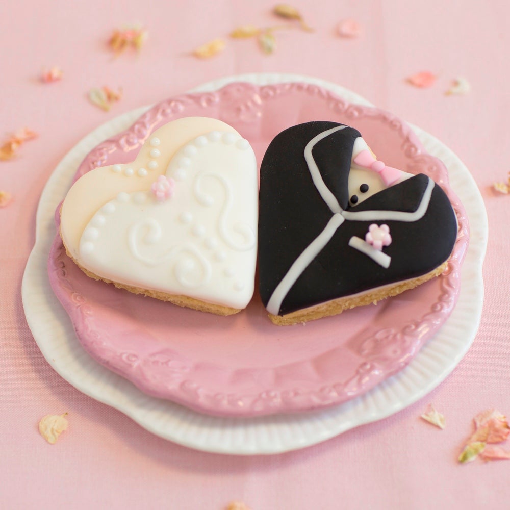 Bride & Groom Wedding Biscuits