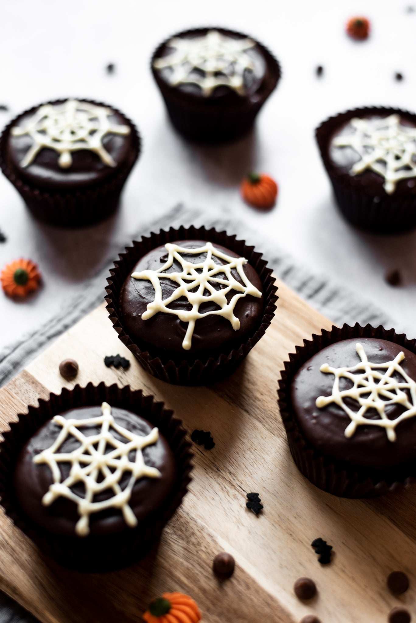 Spider-Web-Cakes-WEB-RES-4.jpg