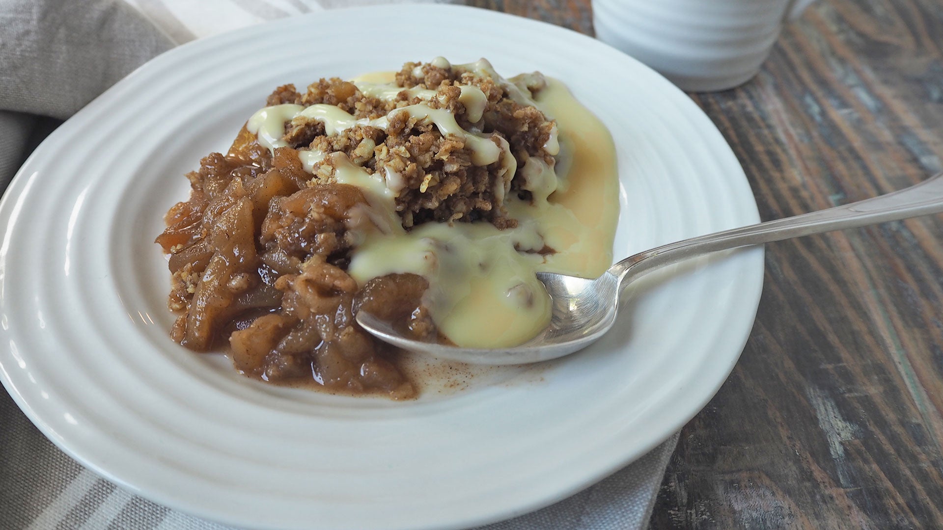 Slow Cooker Apple Crumble