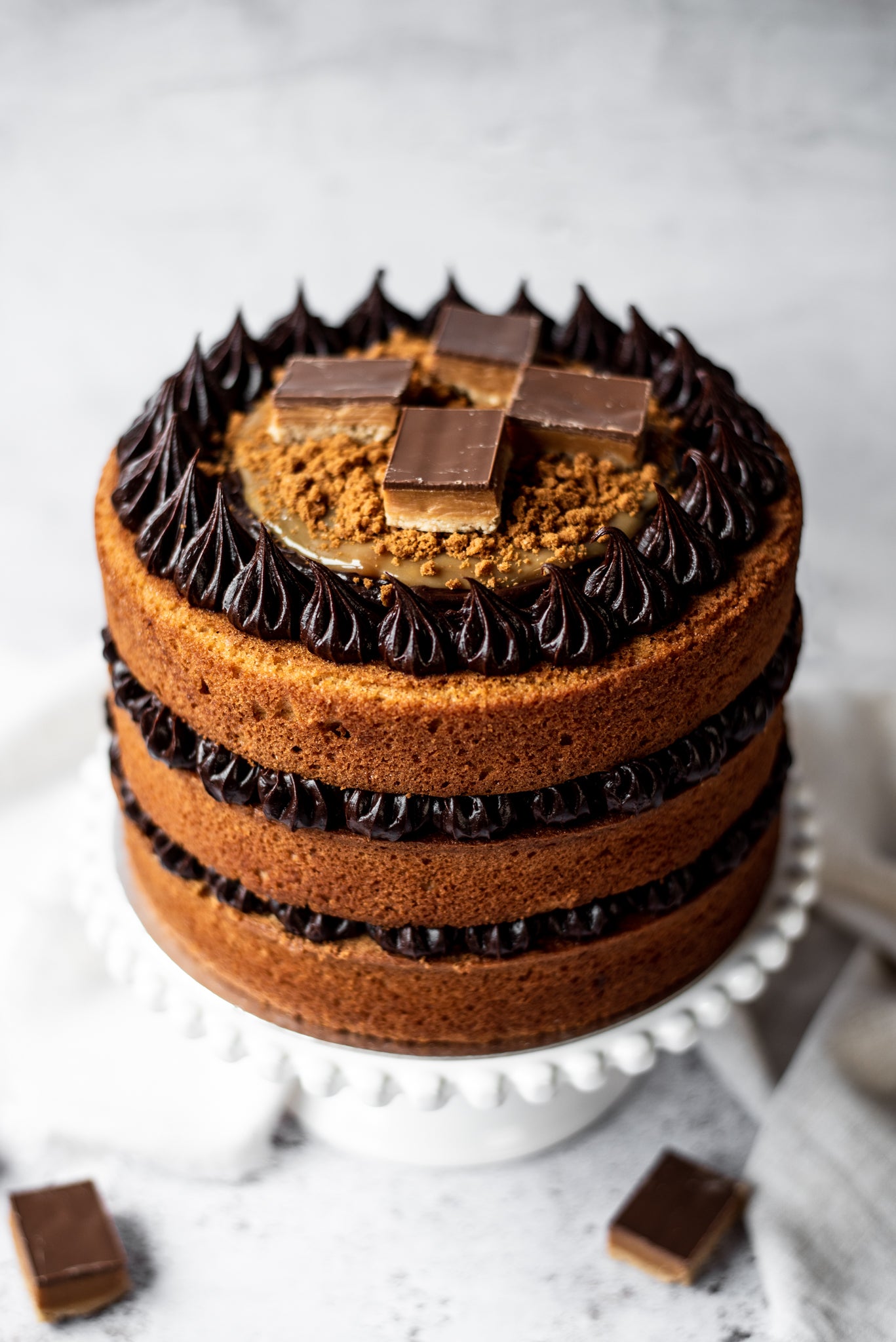 Millionaire Shortbread Cake