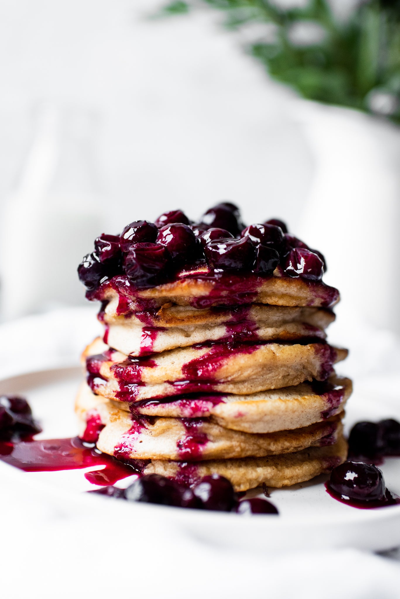 Cinnamon-Pancakes-With-Blueberry-Sauce-WEB-4_1.jpg