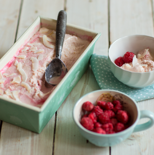 Raspberry & Coconut Frozen Yoghurt