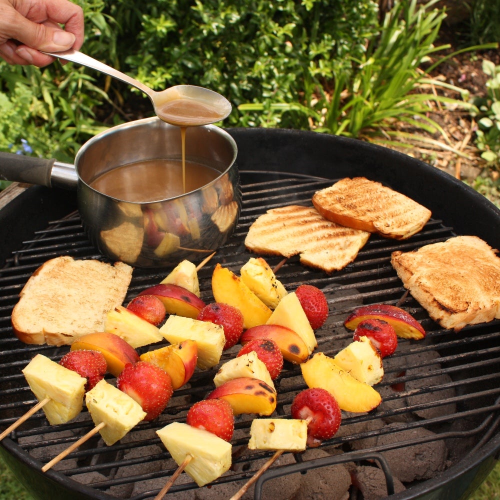 1-Toffee-fondue-with-fruit-kebabs-and-brioche-web.jpg