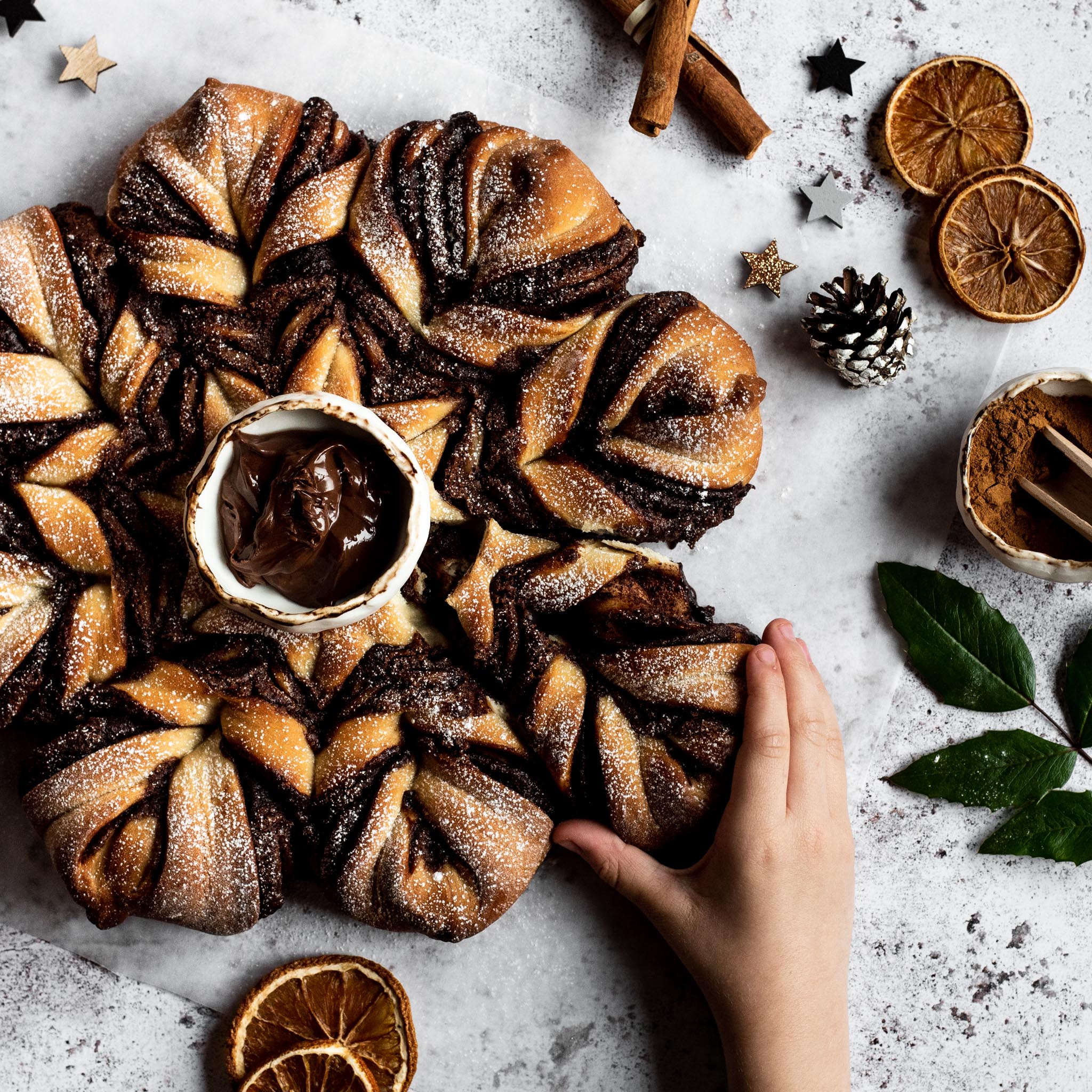 Cinnamon Spiced Tear & Share Bread