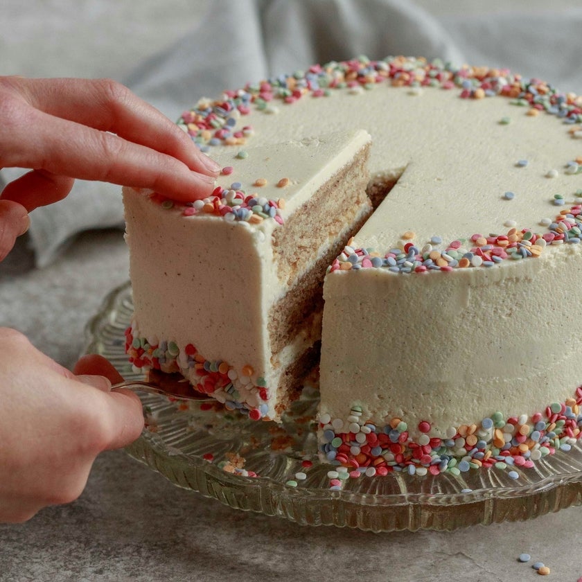 Juliet-Sear-Vegan-Vanilla-Birthday-Cake_SUMMARY.jpg
