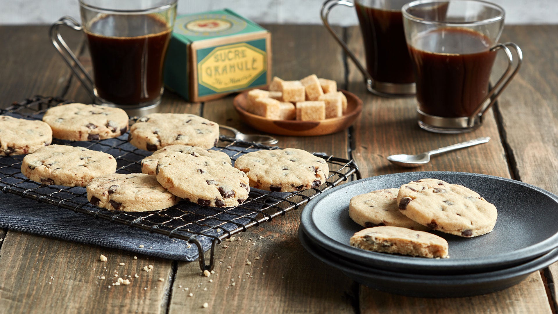 Chocolate-Chunk-Shortbread_Header.jpg