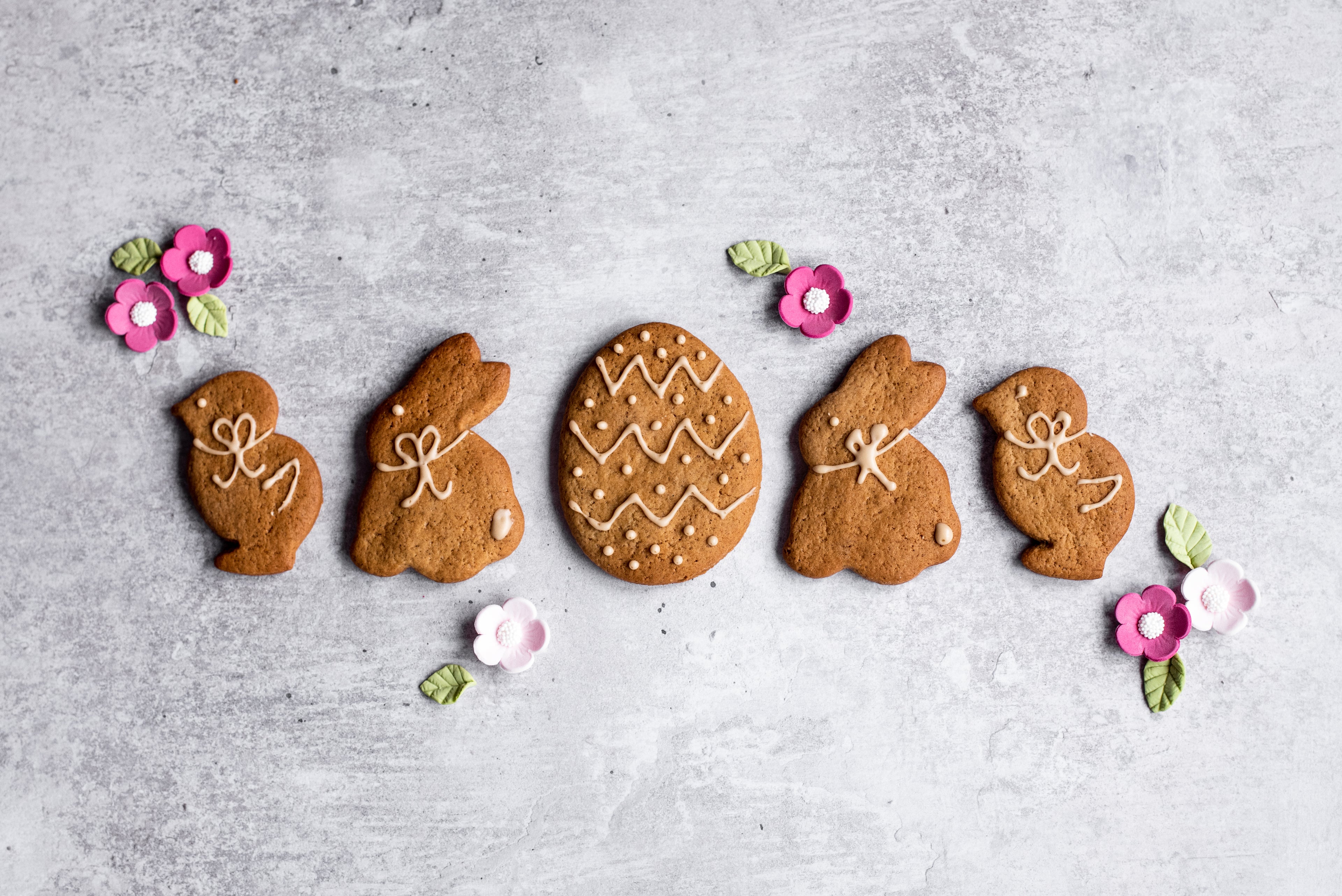 Easter shaped ginger biscuits in a row