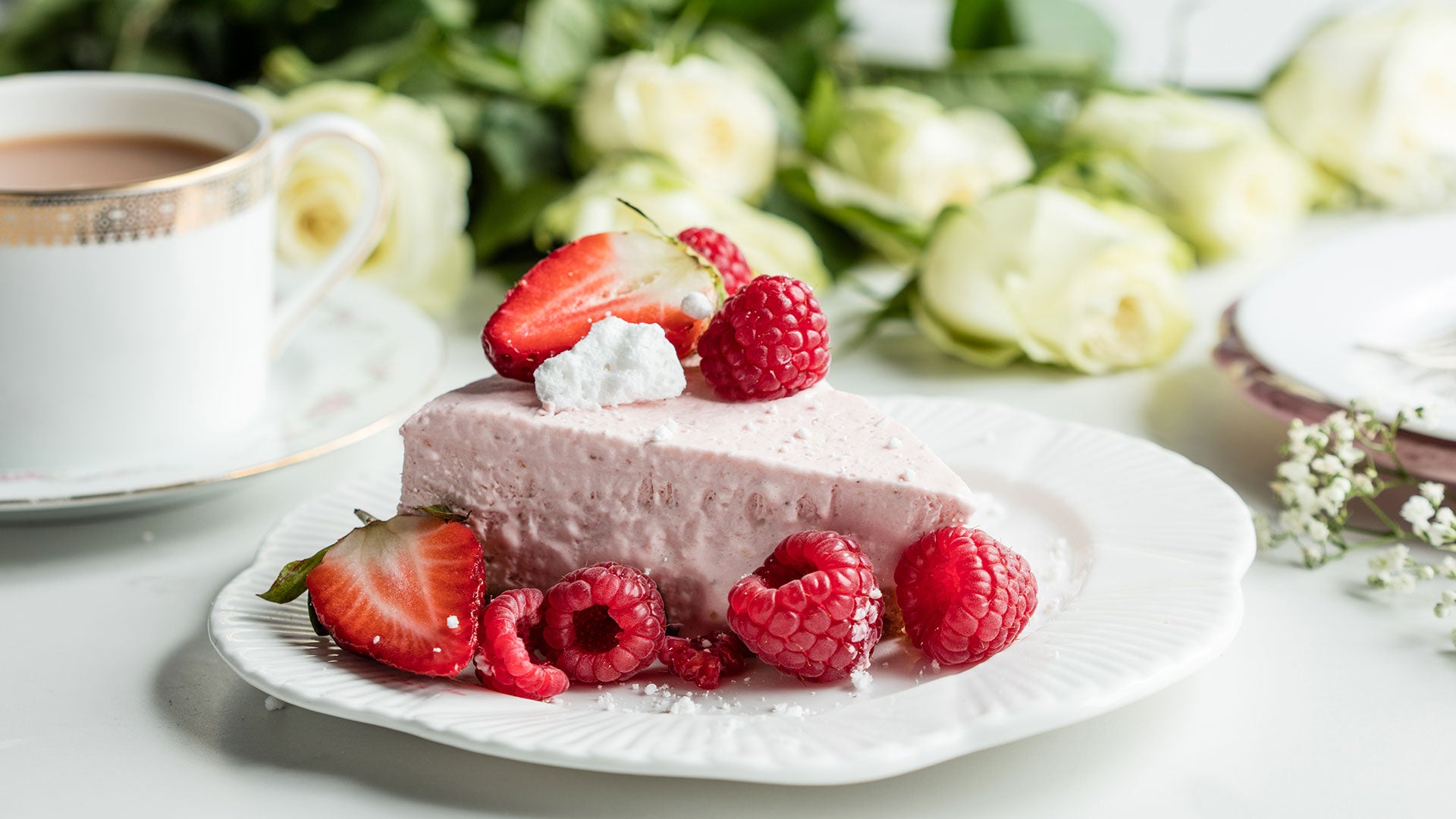 Strawberry Prosecco Cheesecake