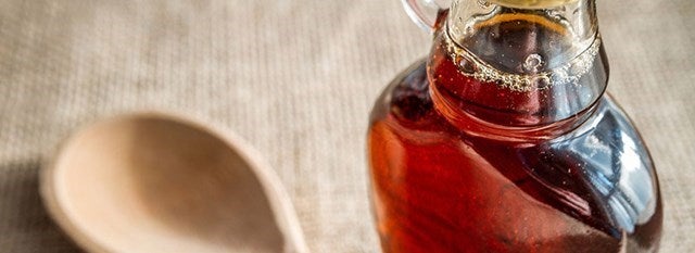 maple syrup in bottle