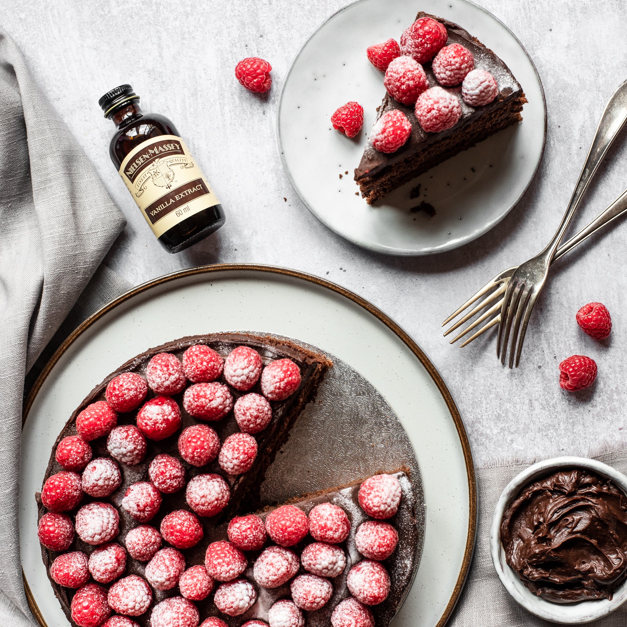 Chocolate-Raspberry-Cake-SQUARE-6.jpg