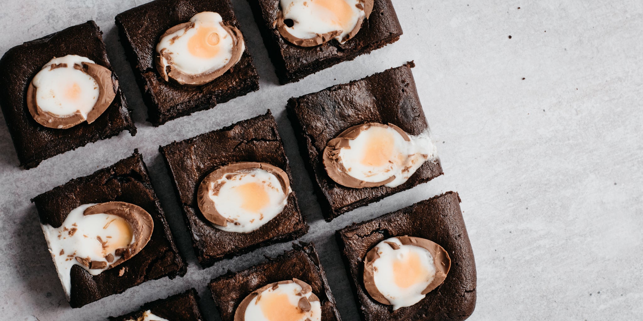 Brownie chopped into squares