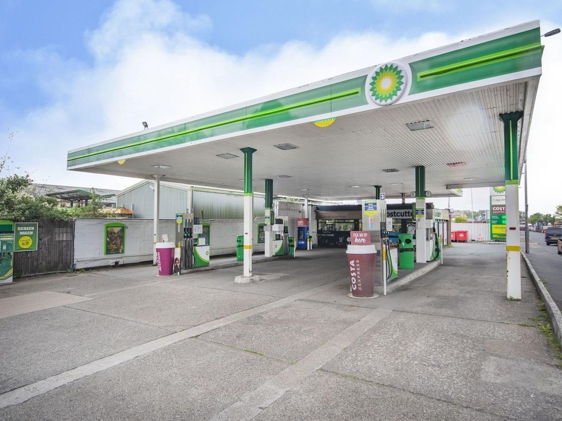 Dunnings Petrol Filling Station