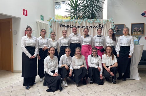 Gruppenfoto Serviceteam Gruppenfoto Serviceteam