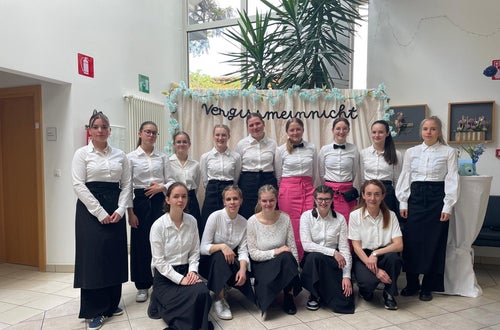 Gruppenfoto Serviceteam Gruppenfoto Serviceteam