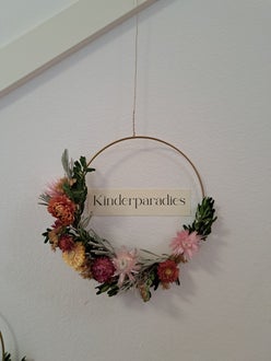 Kranz mit Trockenblumen Kranz mit Trockenblumen