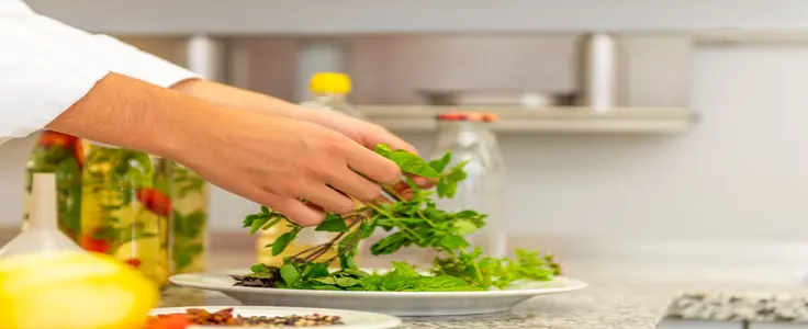 Preparazione dell'insalata Preparazione dell'insalata