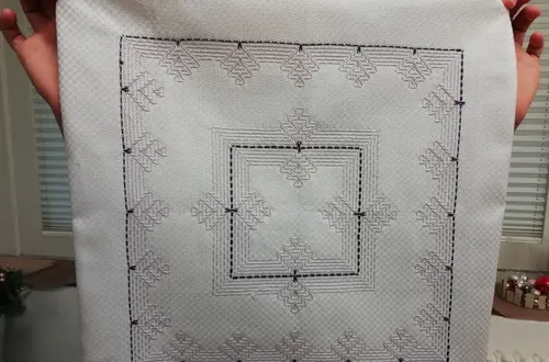 Bestickter Kissenbezug Bestickter Kissenbezug