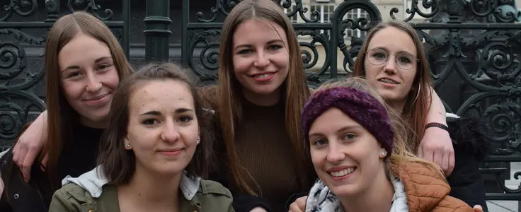 Schülerinnen in der Steiermark Schülerinnen in der Steiermark