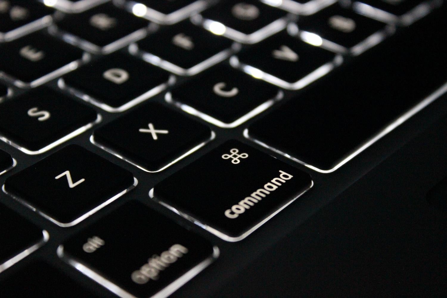 keyboard with command key