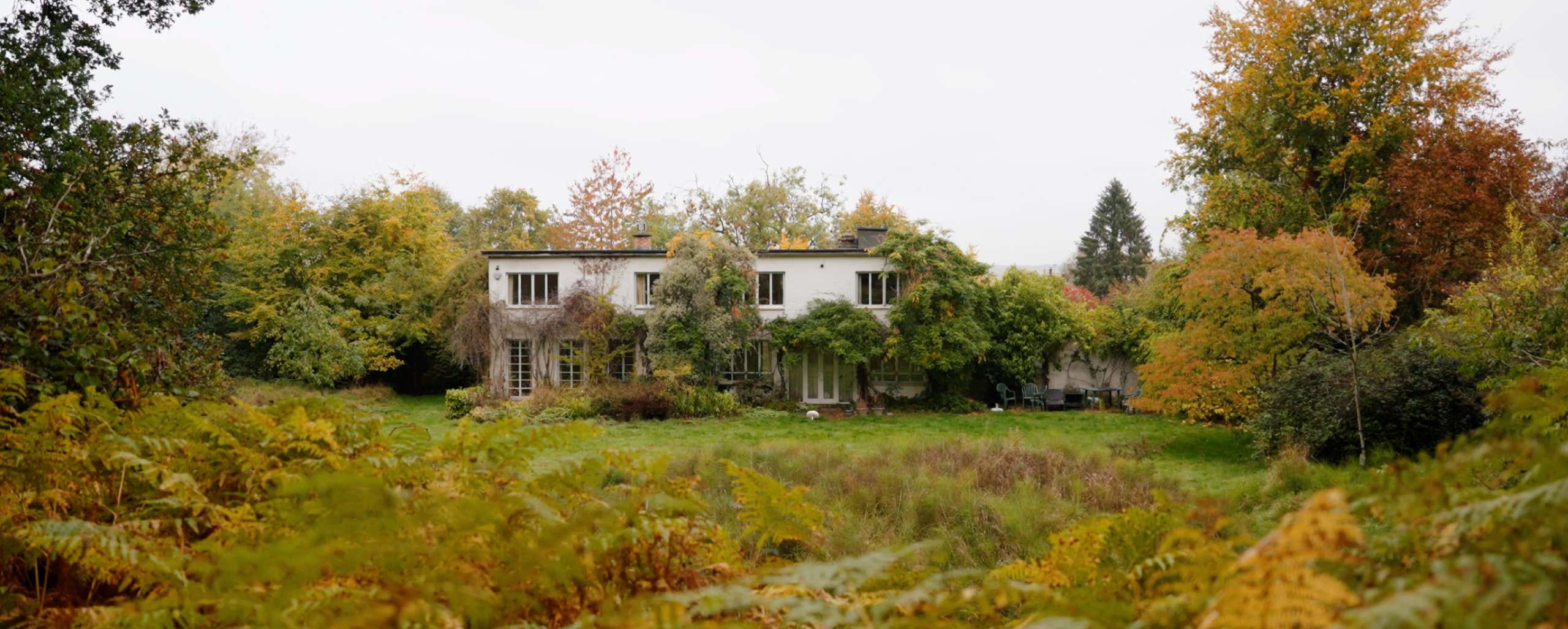 A rare 5-bed home set on 2.3 acres at the end of a private lane