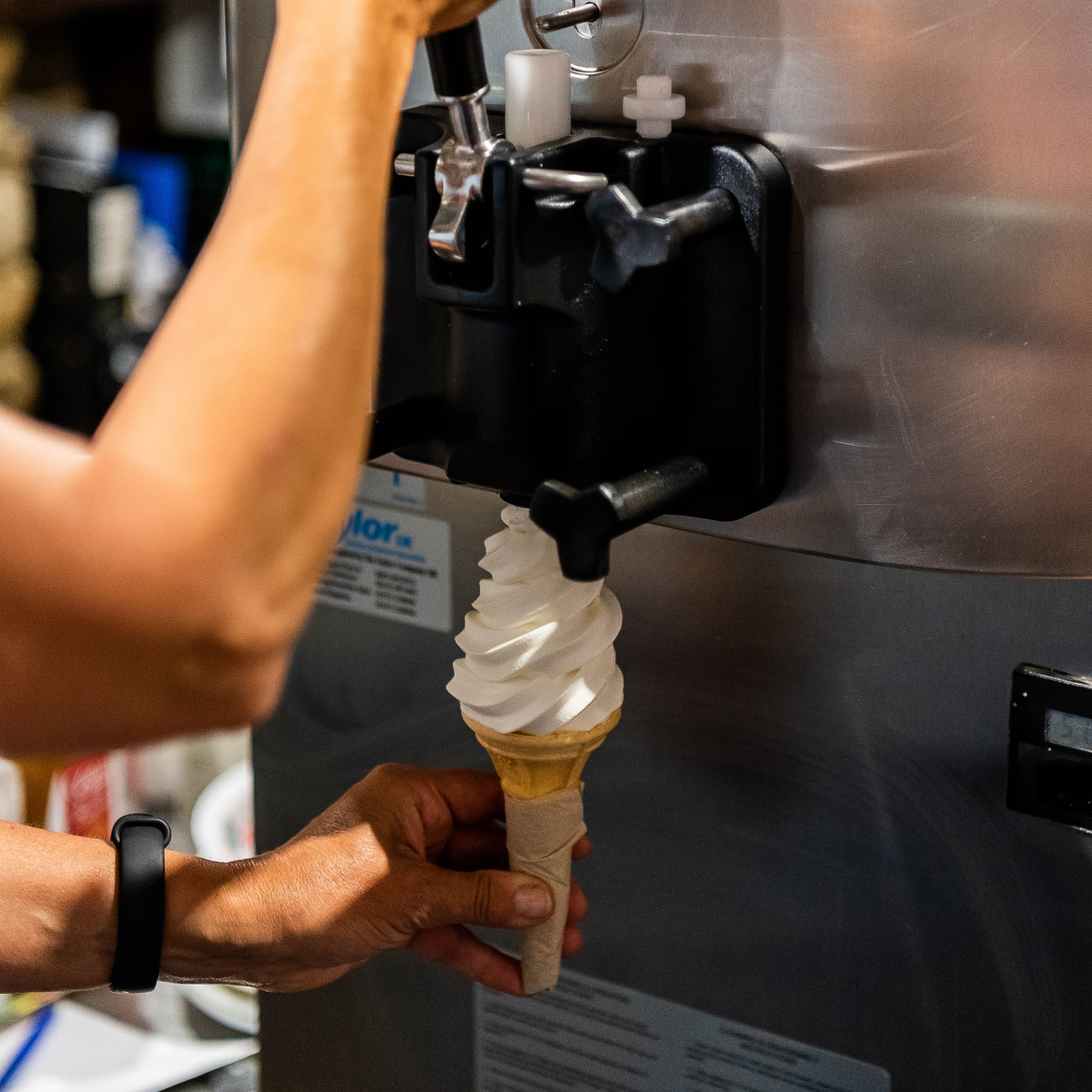 photo of someone making a ice cream