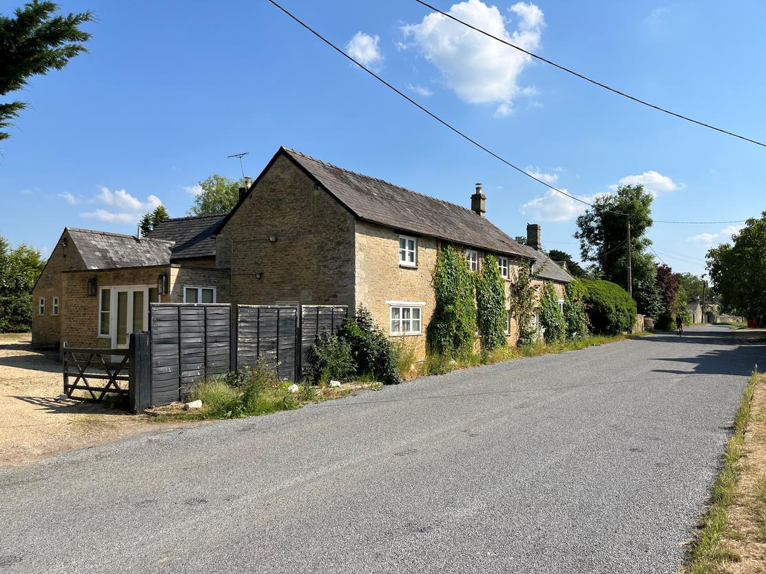 property-img